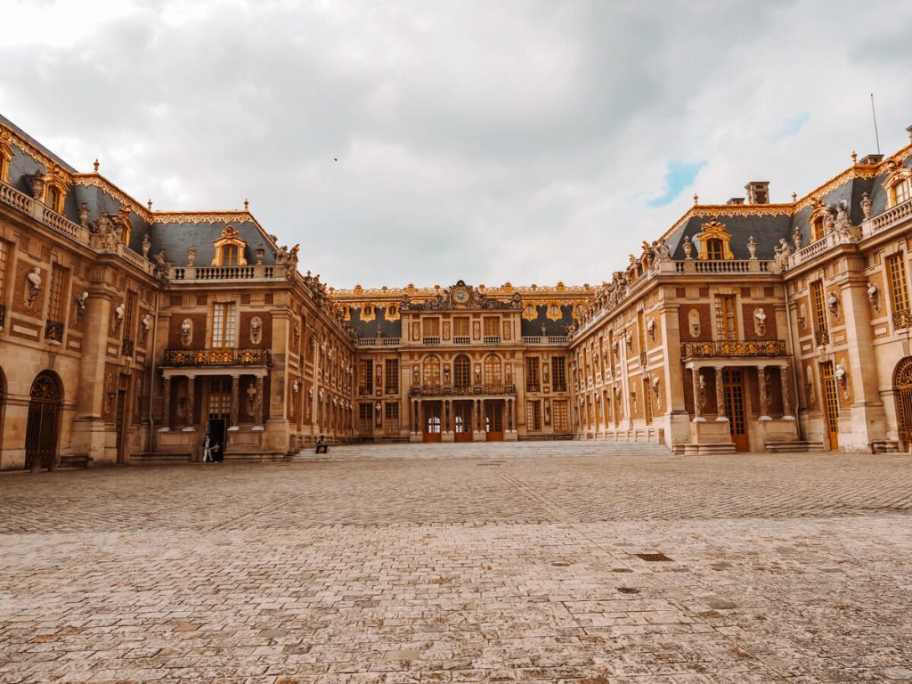 Front of Versailles - Paris to Versailles Day Trip