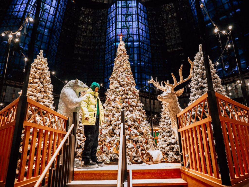 Christmas decorations in Le Printemps