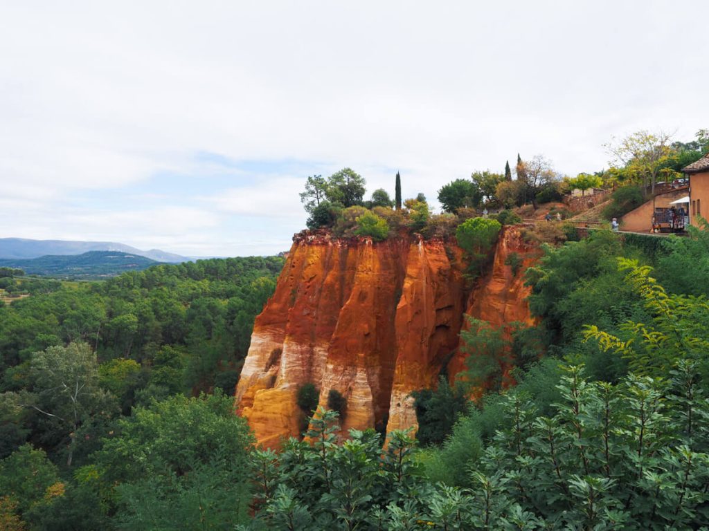Hiking the Ochre Trail in Roussillon