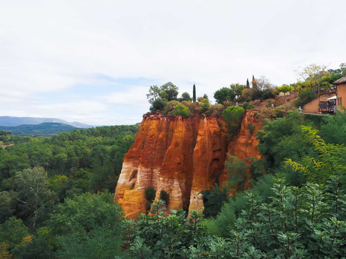 Exploring the Ochre Trail in Roussillon Guide France Voyager