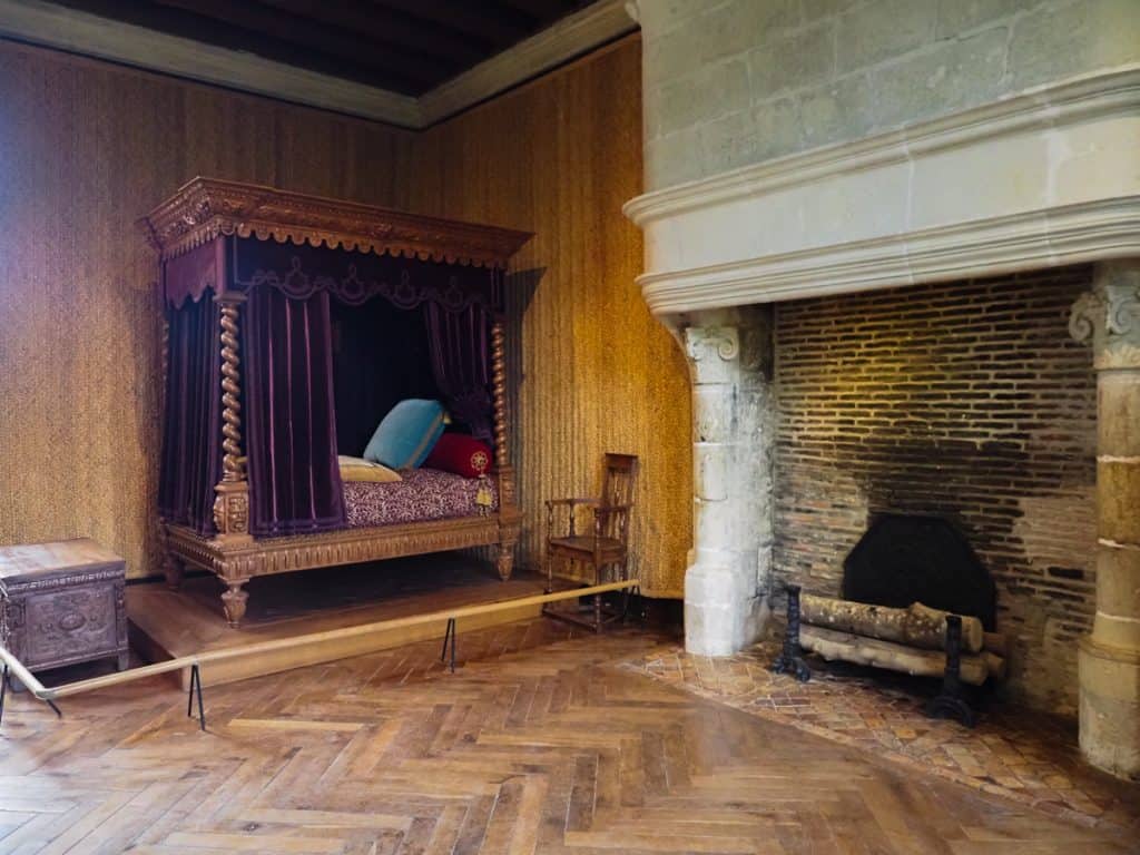 16th Century bedroom at Chateau d'Azay le Rideau