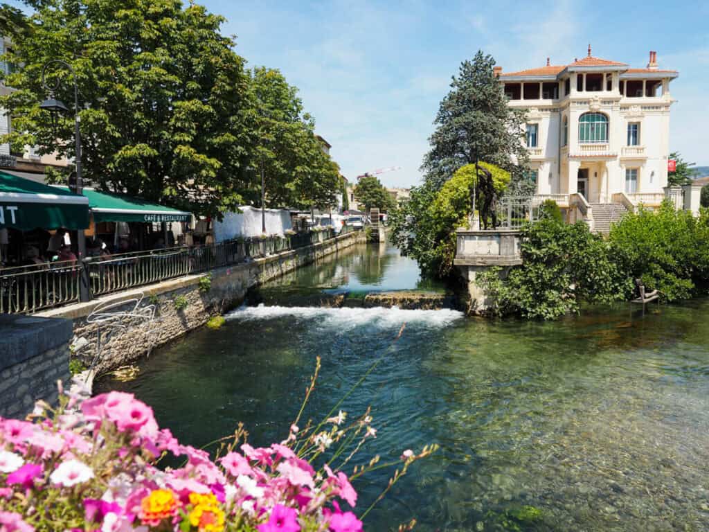 Canal in L'Isle-sur-la-Sorgue