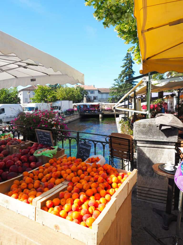 Market in L'Isle-sur-la-Sorgue