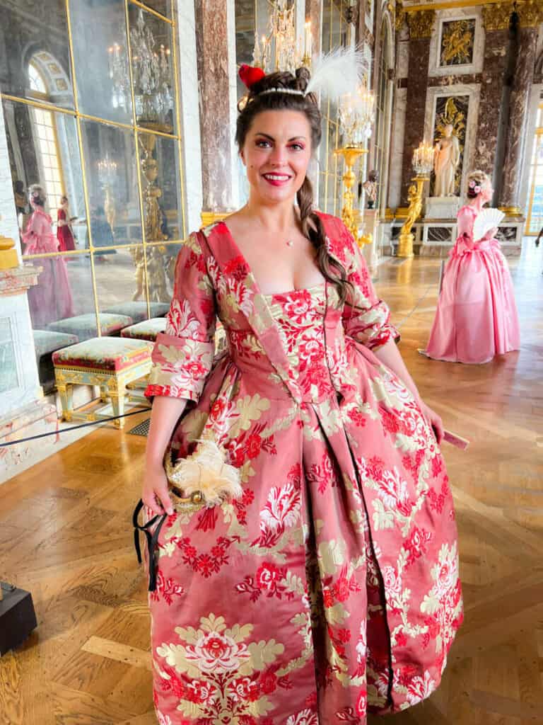 Kat in the Hall of Mirrors in Versailles 2