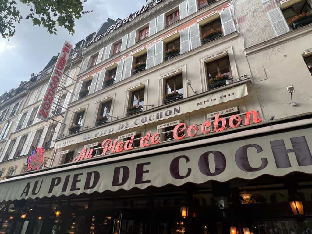 Au Pied de Cochon exterior