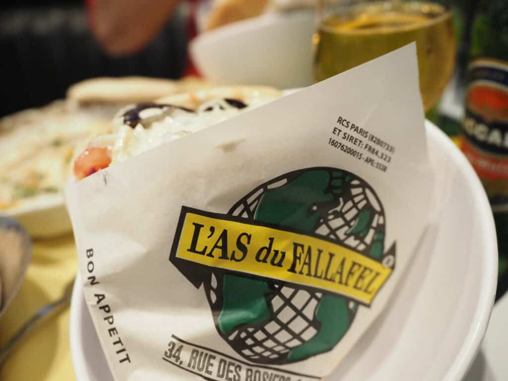 Falafel sandwich at L'As du Fallafel