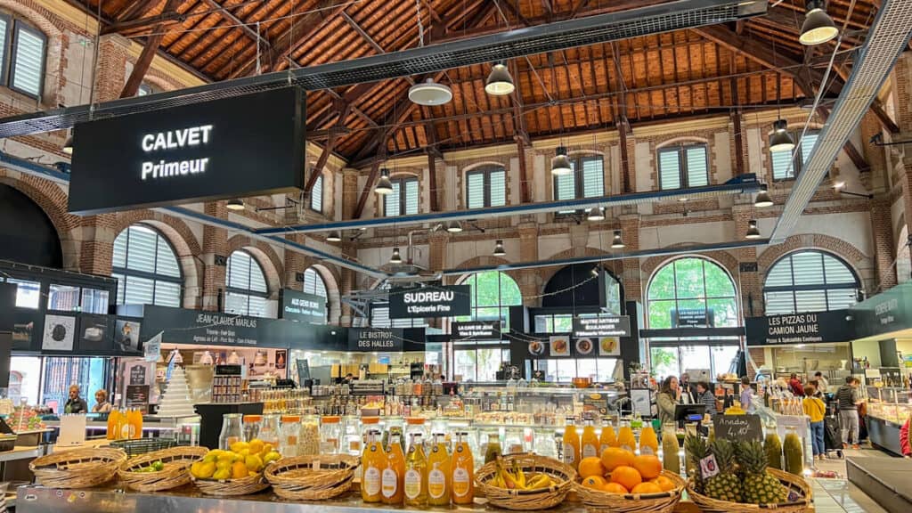 Covered market in Cahors
