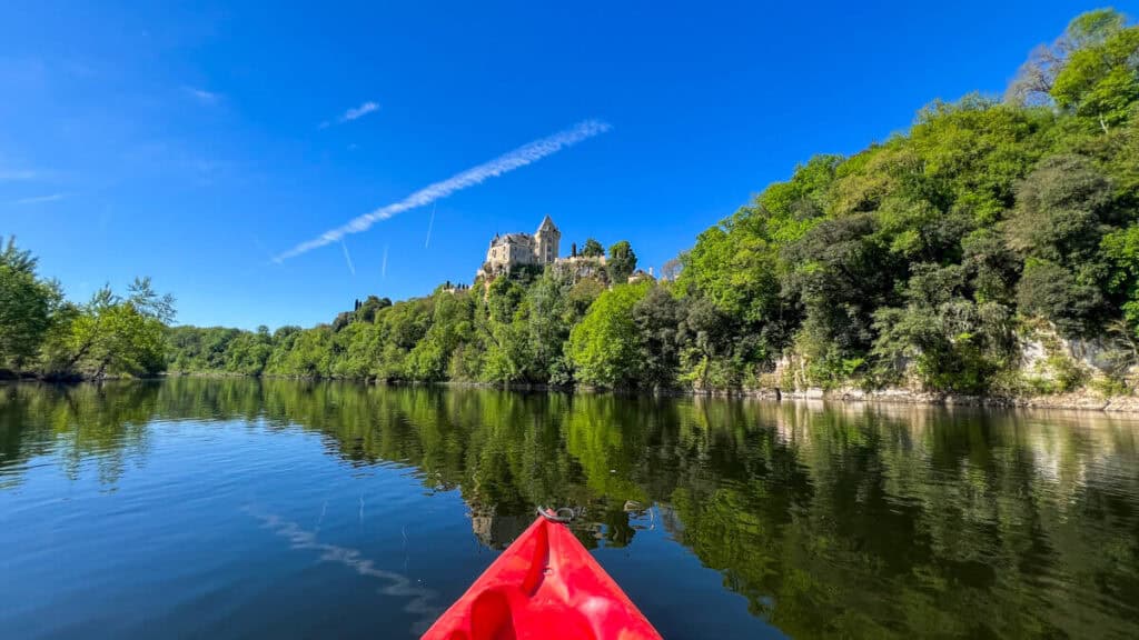 Kayaking on the Dordogne with castle view